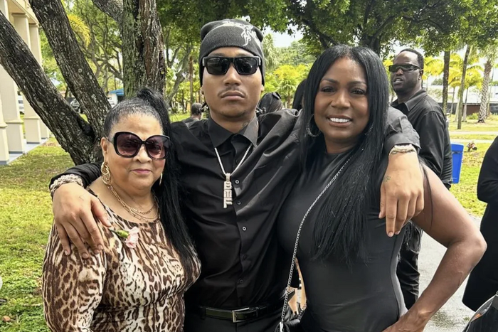 Un rappeur emmène sa mère et sa grand-mère dans un club de strip-tease Joyeuse fête des mères à mes reines Photo lilmeechbmf  Instagram (1)