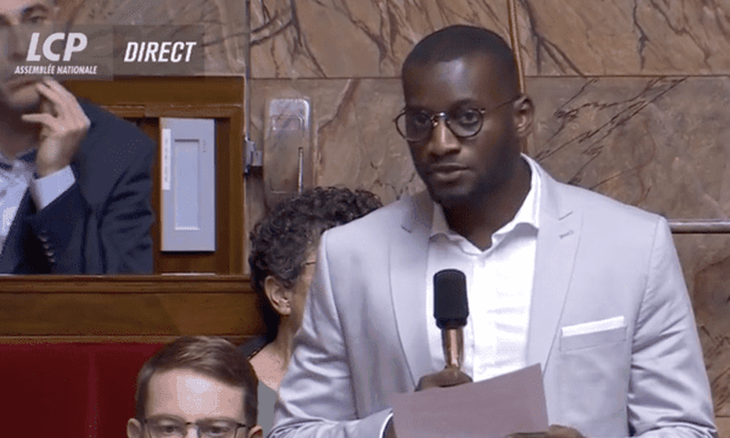 Le député de la France Insoumise Carlos Billongo