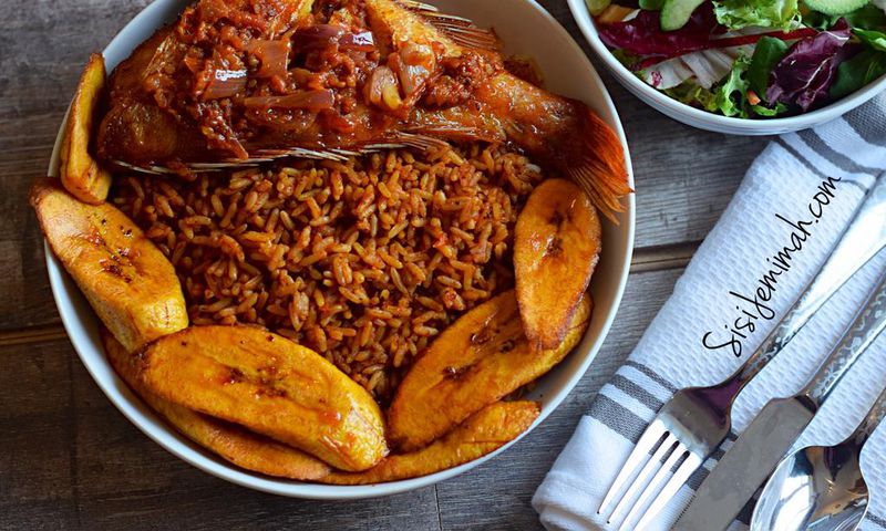 There are different ways to cook jollof rice but this takes the cake!