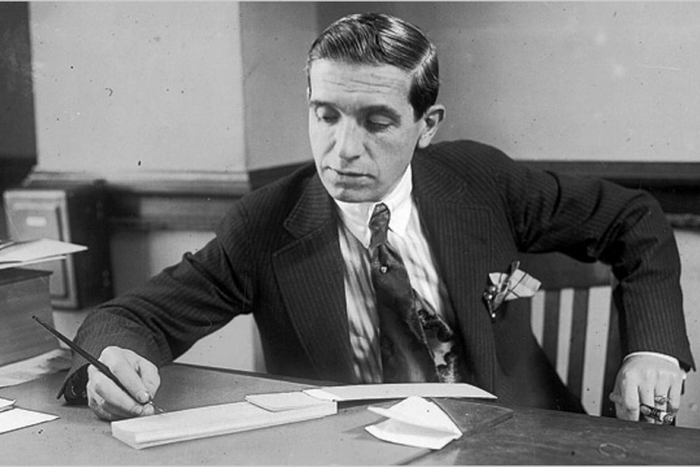 A-picture-of-Charles-Ponzi