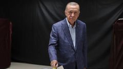 Erdogan dans un bureau de vote