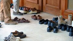shoes prayer mosque-396796