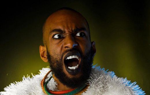 Kader Gadji est aussi modèle photo et travaille souvent dans la publicité