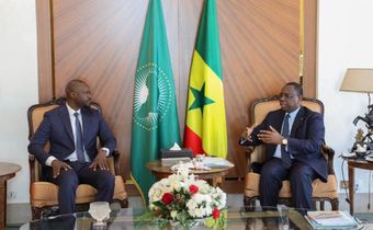 Ousmane Sonko répond à l'appel du président Macky Sall pour lutter contre la pandémie de Covid-19 en mars 2020