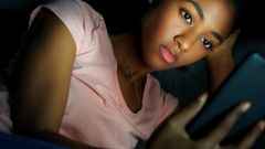 Dormir à côté de son téléphone