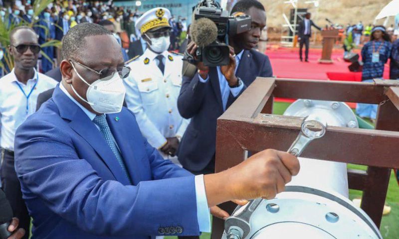 Le Président Macky Sall lance les travaux de l'usine de dessalement d'eau de mer à Ouakam, le 31 mai 2022.