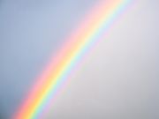 Certains affirment avoir survolé des arcs-en-ciel.