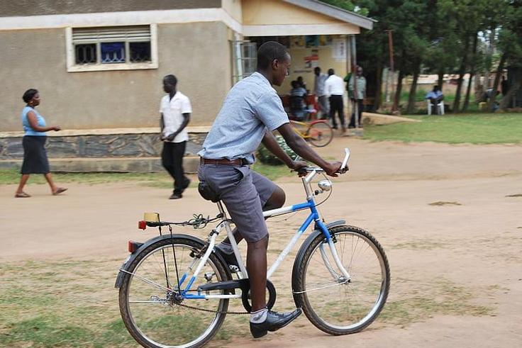 african-uganda-bicycle-riding-preview