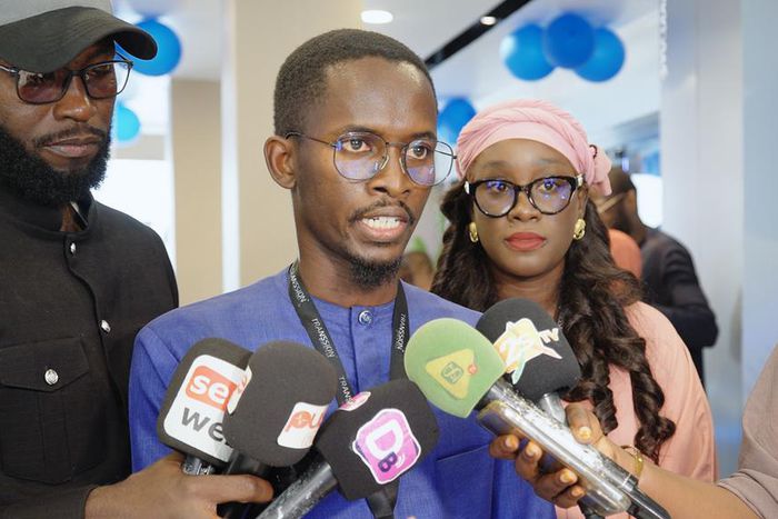 TECNO00 01 03 01Still001