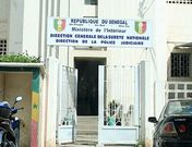 La Division des Investigations Criminelles (DIC) est rattachée à la Direction de la Police Judiciaire (DPJ) du Sénégal.