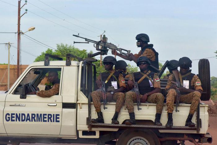 Attaque terroriste au Burkina, au moins quinze fidèles tués dans une église