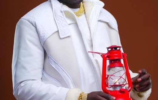 Ngaaka blinde rappeur