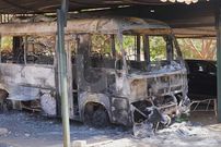 L'épave d'un bus incendié par des manifestants à l'université Cheikh Anta Diop de Dakar lors des émeutes du mois de Juin 2023.