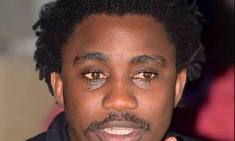 Wally Seck chante pour lutter contre le coronavirus.