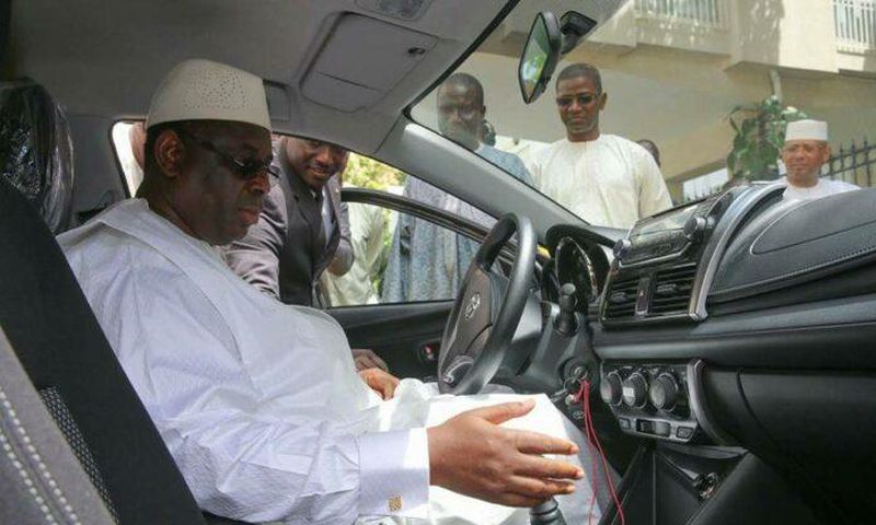 Macky Sall dans un véhicule