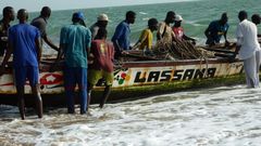 Pirogue de pecheurs senegalais