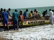 Pirogue de pecheurs senegalais