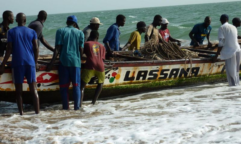 Pirogue de pecheurs senegalais