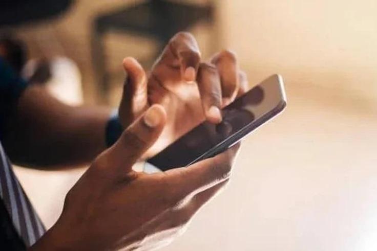 Téléphone