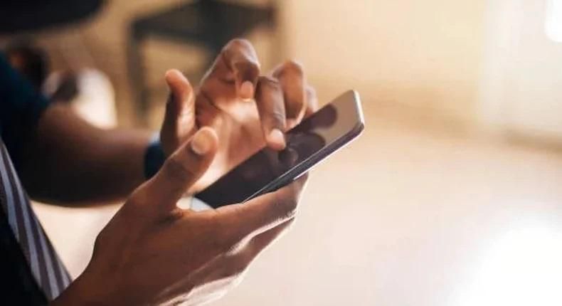 Téléphone
