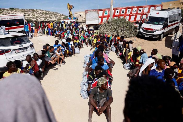 italy-lampedusa-migrant-crisis-0923