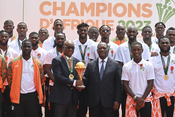 ADO ET LES ELEPHANTS