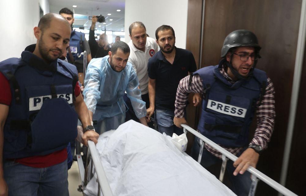 Evacuation de journaliste tué