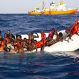 Lors-operation-sauvetage-migrants-large-Lampedusa-association-SOS-Mediterranee-18-avril-2016 0