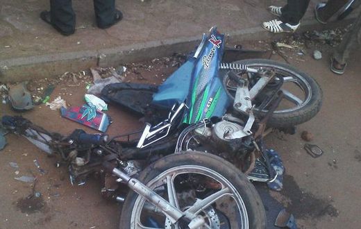 accident-choc-moto-djakarta-deux-roues