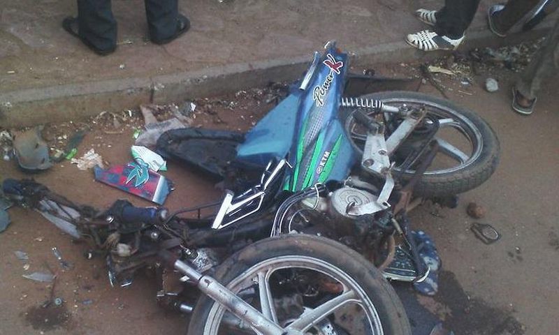 accident-choc-moto-djakarta-deux-roues