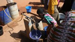 Selon-l OMS -un-milliard-d Africains-consommeraient-de-l eau-contaminée-CMorin-Gibourg