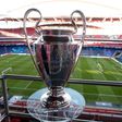 Le trophee de la Ligue des Champions à Lisbonne le 22 août 2020