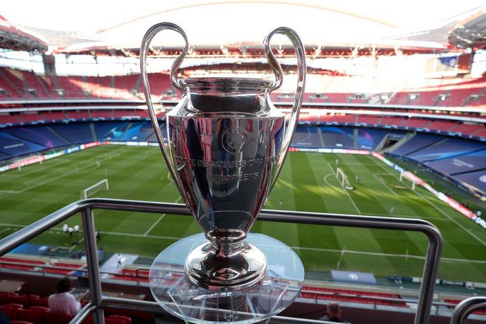 Le trophee de la Ligue des Champions à Lisbonne le 22 août 2020