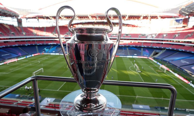 Le trophee de la Ligue des Champions à Lisbonne le 22 août 2020