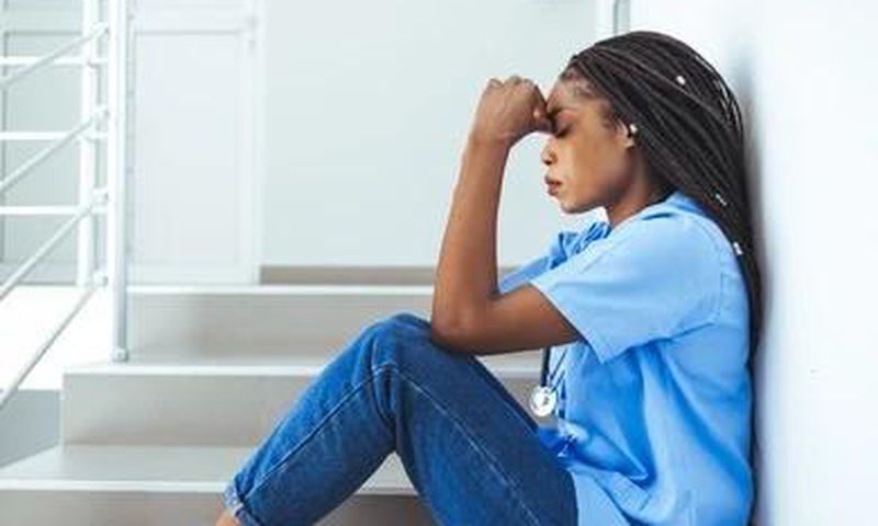 Une infirmiere très triste