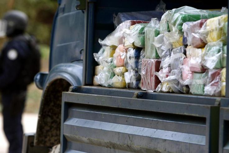 DEUX ÉTUDIANTS MAROCAINS ET UN COMMERÇANT SÉNÉGALAIS ARRÊTÉS POUR TRAFIC DE DROGUE