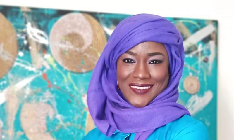 oumy journaliste