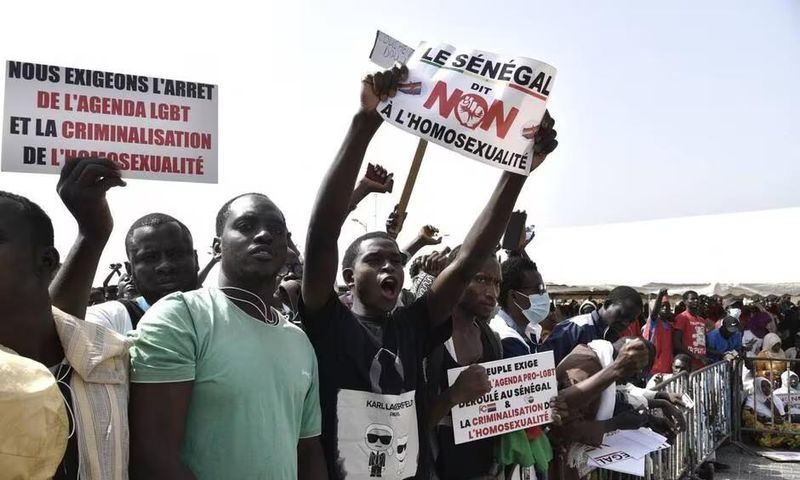 Une-manifestation-le-20-février-2022-à-Dakar-appelant-à-des-mesures-répressives-plus-strictes-contre l'homosexualité