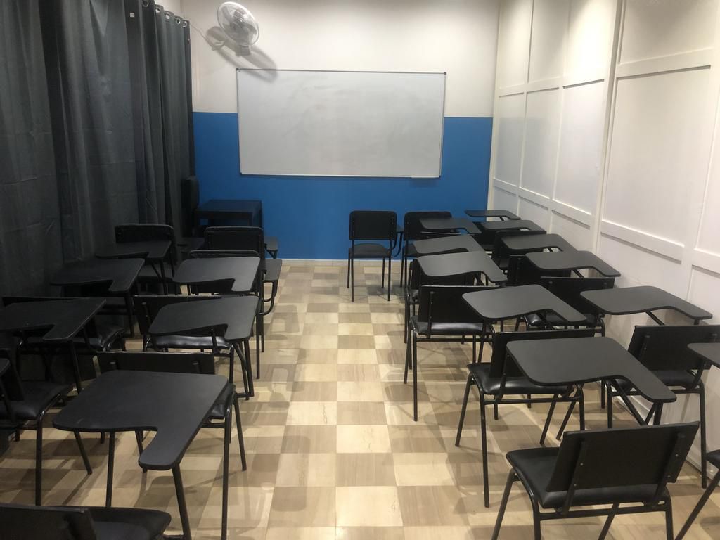 L'intérieur d'une des salles de cours de l'IBS.