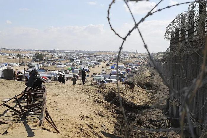 Guerre Israël-Hamas : l'Égypte renforce sa frontière avec Gaza