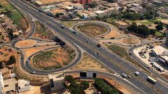 Vue aérienne de l'autoroute de Dakar