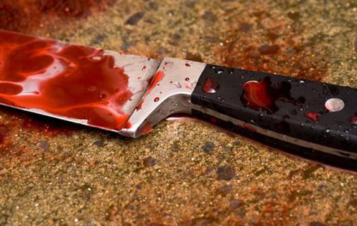 Couteau-meurtre-blood-sang-knike