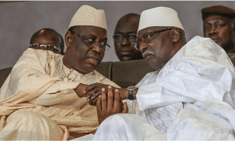 Le président de la République, Macky Sall, avec le Khalife des Tidianes, Serigne Babacar Sy Mansour