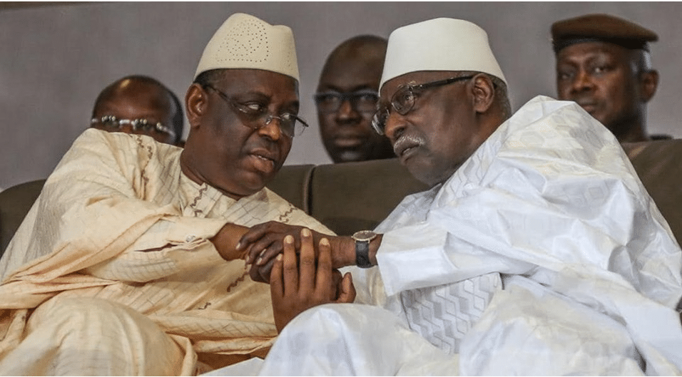 Le président de la République, Macky Sall, avec le Khalife des Tidianes, Serigne Babacar Sy Mansour