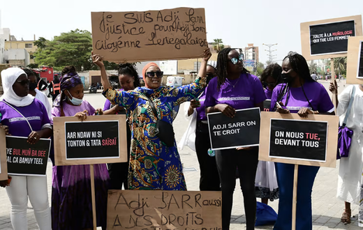 Manifestation du Collectif des féministes du Sénégal contre les violences faites aux femmes, le 3 juillet 2021, place de l’Obélisque, à Dakar © SEYLLOU-AFP