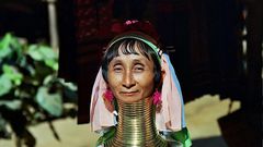The long neck woman of the Kayan Lahwi tribe [Pinterest]