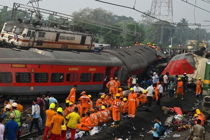 Inde un accident ferroviaire fait 288 morts !