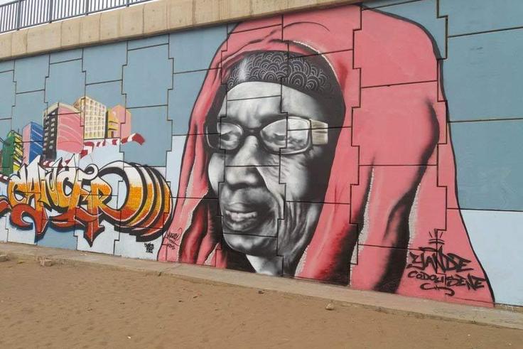 Yande Codou Sène sur une fresque murale à Dakar, Sénégal