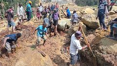 Papouasie-Nouvelle-Guinée plus de 2 000 personnes ensevelies dans le glissement de terrain
