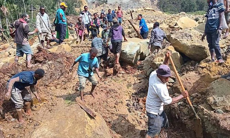 Papouasie-Nouvelle-Guinée plus de 2 000 personnes ensevelies dans le glissement de terrain